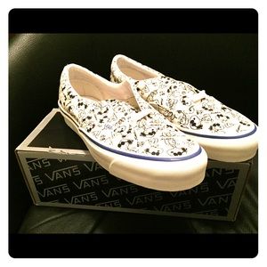 Snoopy Vans (Cute!)